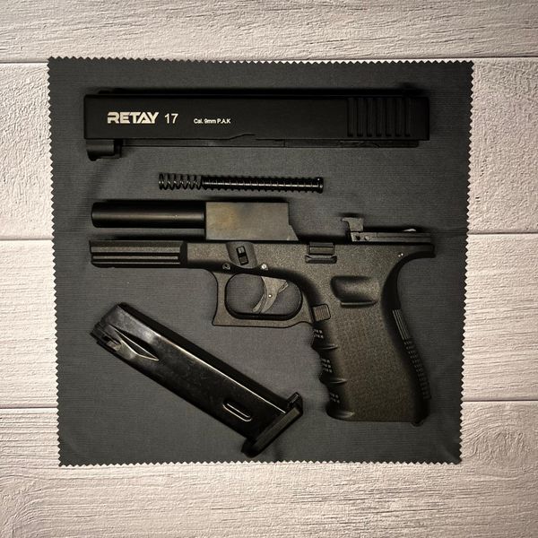 Стартовий пістолет Retay Glock 17, чорний, в розібраному стані