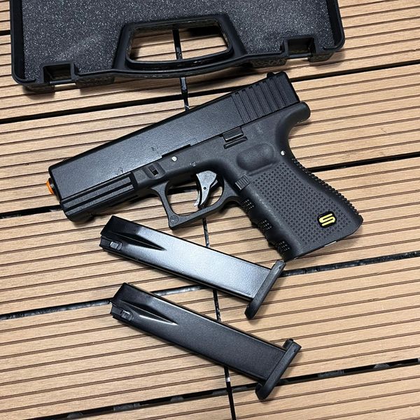 Стартовый пистолет Glock 17, SUR G17 + 20 патронов, (ANSAR BRT) с дополнительным магазином, Сигнальный под холостой патрон 9мм Sur G17 фото