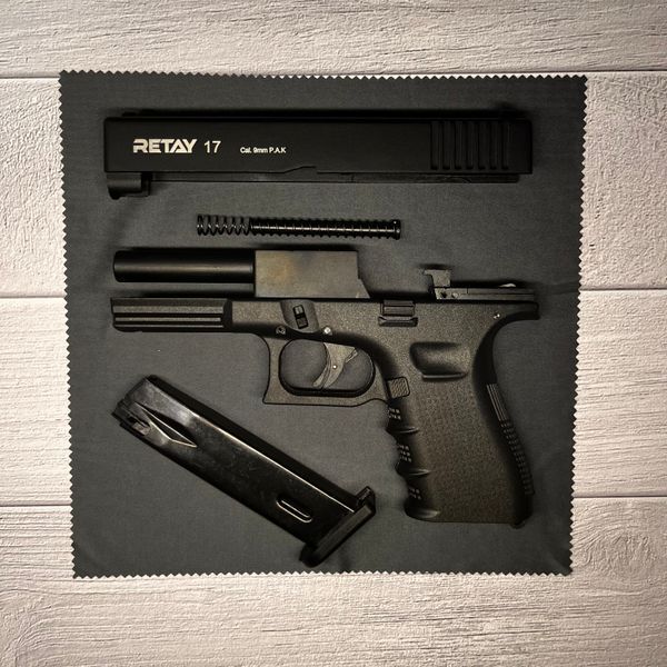 Стартовий пістолет Retay Arms Glock 17 + 20 патронів + кобура G19-1111 фото