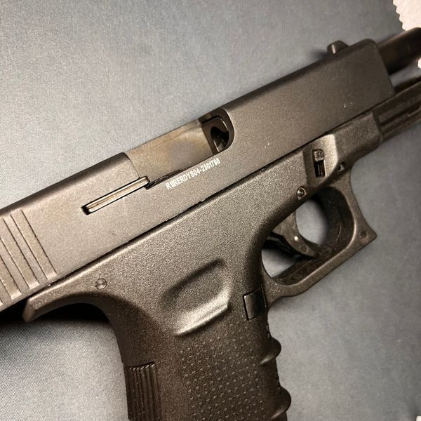 Стартовий пістолет Retay Arms Glock 17 + 20 патронів + кобура G19-1111 фото