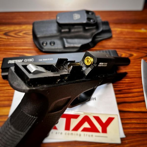 Стартовий пістолет Glock 19, Retay G19, Сигнальний пістолет під холостий патрон 9мм G19 фото