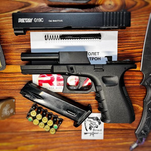 Стартовий пістолет Retay Glock 19, чорний, в розібраному стані